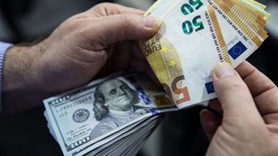 بعد ارتفاعه اليوم.. تعرف على سعر الدولار بنهاية تعاملات الاثنين 4 يوليو 2022