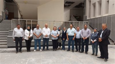 رئيس جامعة بنها يتفقد مبنى المدرجات الجديد بالعبور