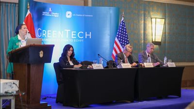 وزيرة البيئة: مصر ستقدم نماذج لمشروعات تنفيذية لمواجهة آثار تغير المناخ بمؤتمر COP 27