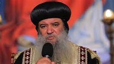 بعد ارتفاع أسعار الذهب.. أسقف قطاع كنائس عزبة النخل: الاكتفاء بـ دبلتين عند الزواج