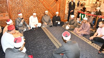 الأوقاف: انعقاد أول مقرأة للأئمة وأعضاء المقارئ الرسميين بمسجد الإمام الحسين