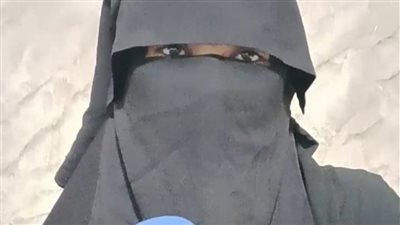 طلب مني علاقة محرمة.. ضحية جديدة للابتزاز الإلكتروني بالمنيا: طليقي هددني بعمل فيلم فاضح ونشره | بث مباشر