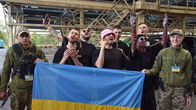 فرقة أوركسترا الأوكرانية تعود إلى موطنها بعد الفوز في مسابقة الأغاني الأوروبية