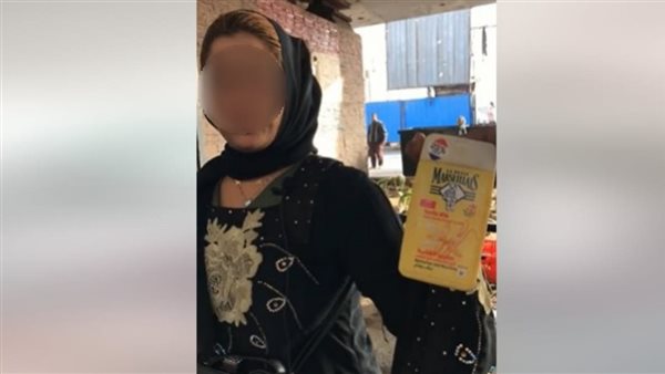 قمر فتاة الوكالة