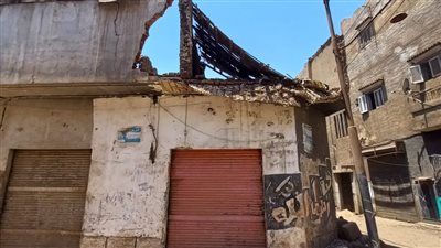 انهيار سور بلكونة مبنى في طنطا.. والحي يشكل لجنة للمعاينة │ صور