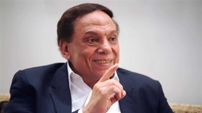 في ذكرى ميلاد عادل إمام.. عمارة يعقوبيان وحتى لا يطير الدخان روايتان قدمهما الزعيم للسينما 