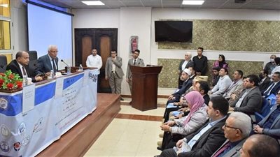 رئيس جامعة بني سويف يشهد احتفالية كلية علوم الملاحة بيوم الفضاء 