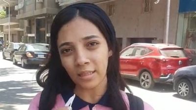 طالبة بالصف الثاني الثانوي عقب أداء امتحان الإنجليزي: صعب وطويل | بث مباشر 