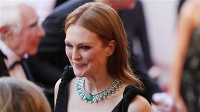 وصول جوليان مور ومشاهير الفن.. أول صور من ريد كاربت مهرجان كان السينمائي