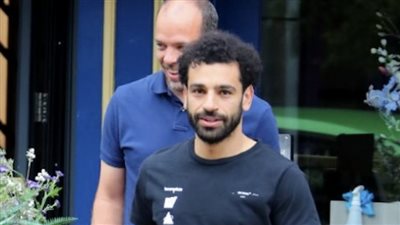 ظهور محمد صلاح في أحد مطاعم إنجلترا بعد غيابه عن مباراة ساوثهامبتون | صورة