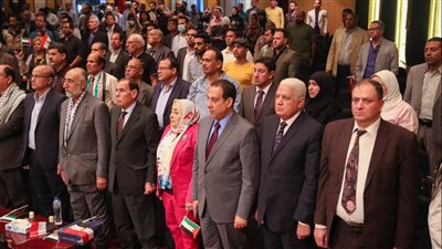 المحامين تهدي درع النقابة باسم شيرين أبو عاقلة بتأبين الصحفيين| صور