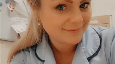 أنقذت نفسي لأجل طفلتي.. سيدة إنجليزية تبتلع اختبار فيروس كورونا