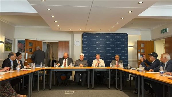 مفتي الجمهورية يتوسط