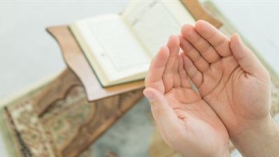 دعاء يوم الجمعة للزوج.. احرصي على هذه الكلمات في يوم استجابة الدعاء