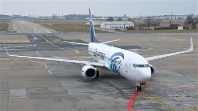 مصر للطيران تتعاقد على تحويل بوينج B737-800 إلى طائرة شحن جوي