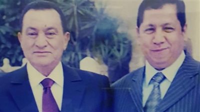 الماكيير محمد عشوب: الشعب ظلم مبارك.. ولم يرغب في توريث الحكم لـ نجله جمال