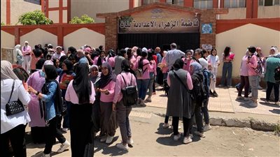 شكاوى من تأخر توزيع نماذج البابل شيت في امتحانات الشهادة الإعدادية ببورسعيد | صور وفيديو