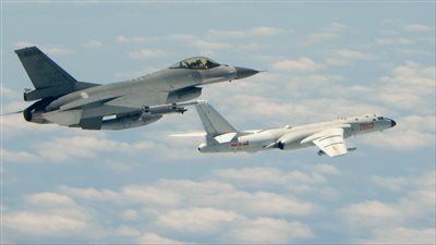 دقت طبول حرب جديدة.. تايوان تعلن اختراق 7 طائرات صينية لمجالها الجوي