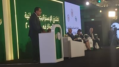 رئيس الوزراء: جار إعداد خريطة لتحديد المناطق المحتمل تعرضها لخطر تغير المناخ