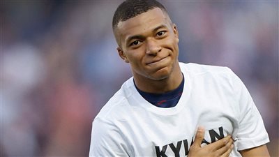 مبابي: شاهدت تلميحات لاعبي ريال مدريد على مواقع التواصل.. وسأشرح قراري لـ بنزيما 