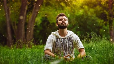 كيف تحصل على السعادة وتحقق الراحة النفسية؟.. إليك التفاصيل