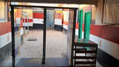 محافظ أسوان يتابع انطلاق امتحانات الدبلومات الفنية