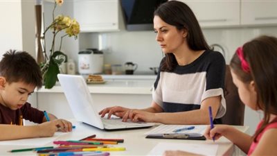 اهتمامًا بقضايا المرأة.. سيدات مصر تطلق أول حملة الكترونية لتعزيز ثقافة العمل عن بعد