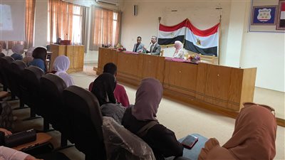 ندوة بكلية الخدمة الاجتماعية جامعة حلوان للتوعية بمحو الأمية 