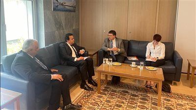 خالد عبد الغفار يتابع مع سيمنز خطة تطوير الأجهزة الطبية بعدد من المستشفيات