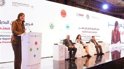  هل تتعارض وثيقة سياسة ملكية الدولة مع برنامج الطروحات الحكومية؟.. وزيرة التخطيط تجيب