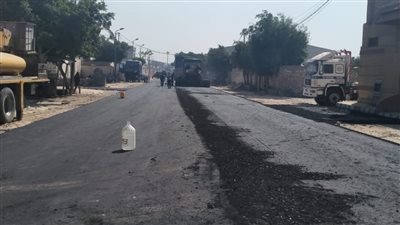 استجابة للمواطنين.. إنهاء 75% من أعمال رصف الطرق الرئيسية بغرب الإسكندرية 