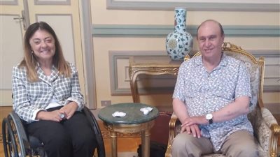 إيمان كريم تبحث مع مميش سبل تفعيل قانوني تأسيس القومي للإعاقة وحقوق ذوي الهمم