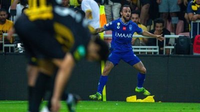 الهلال يعبر اتحاد جدة بثلاثية ويؤجل حسم لقب الدوري السعودي