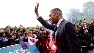 مبابي يدرس الرحيل عن باريس سان جيرمان خلال انتقالات يناير