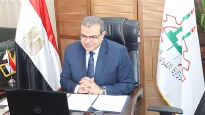 القوى العاملة: تحصيل 54 ألف جنيه مستحقات مصري بجدة