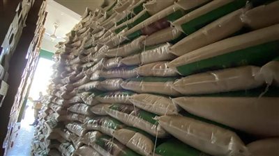 ضبط 47 جوال دقيق مدعم قبل البيع في السوق السوداء ببني سويف