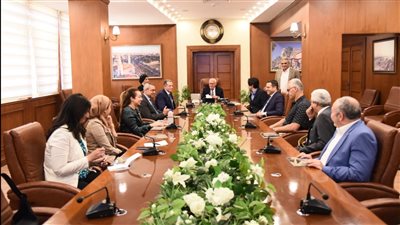 محافظ بورسعيد يستقبل أمين عام وزارة البترول | تفاصيل