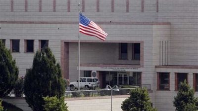 السفارة الأمريكية بالقاهرة ترفض تعويض موظف توفي بسبب العمل داخلها