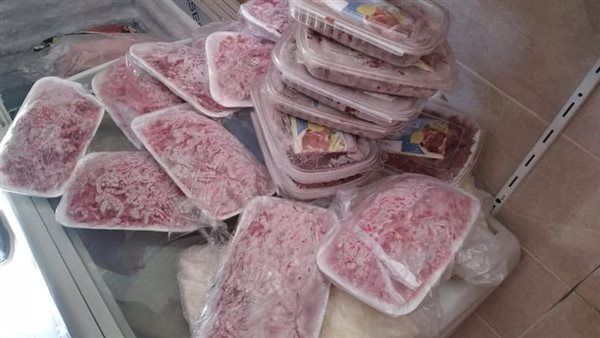 جانب من اللحوم المضبوطة