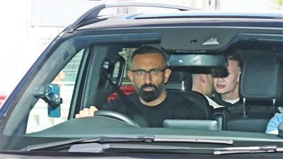 هالاند يصل إلى مانشستر تمهيدًا لتقديمه لاعبًا في صفوف السيتي | صورة