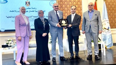 جامعة المنصورة تتسلم شهادات اعتماد 17 برنامجا نوعيا من الهيئة القومية لضمان جودة التعليم