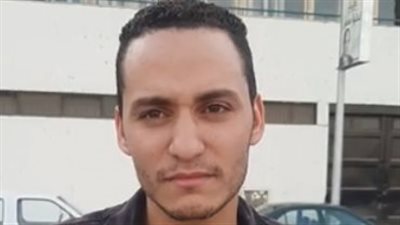 شاب يتطوع لنقل مرضى السرطان بسيارته: قررت أساعد غيري بسبب معاناة بنتي من الإعاقة | بث مباشر