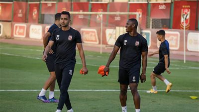ديانج ينتظم في تدريبات الأهلي قبل نهائي دوري أبطال إفريقيا 