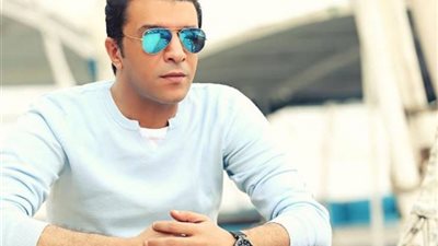 مصطفى كامل مهنئًا الرئيس السيسي والشعب المصري بمناسبة 30 يونيو: إنجازات عظيمة 