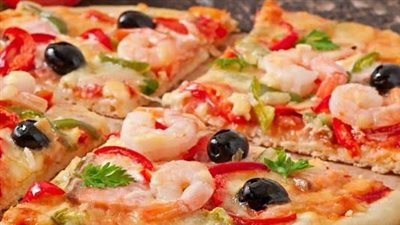 طريقة عمل البيتزا بالجمبري وصفة فاطمة أبو حاتي 