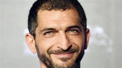 تشكيل فريق قانوني لملاحقة عمرو واكد في الخارج بتهمة الإساءة لسيدات مصر