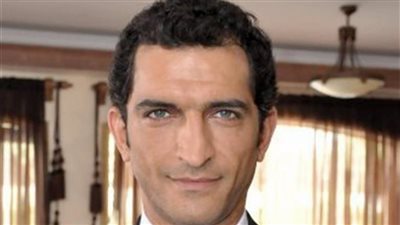 عمرو واكد في مرمى نيران السوشيال ميديا بعد ادعائه بأن حضارة مصر مبنية على السحر