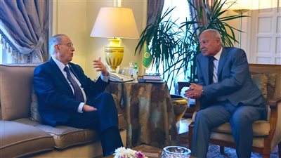 أمين الجامعة العربية يبحث مع وزير خارجية قبرص القضية الفلسطينية والأزمة السورية