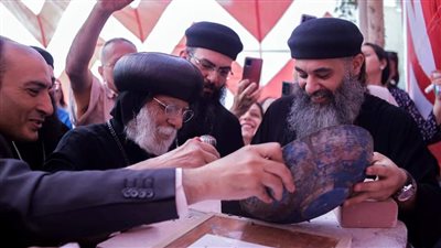 أسقف إيباريشية المنصورة يضع حجر أساس كنيسة يوحنا الحبيب │ صور