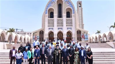 البابا تواضروس لـ وفد إعلامي إفريقي: أدعوكم أن تكونوا دائمًا دُعاة للسلام والمحبة